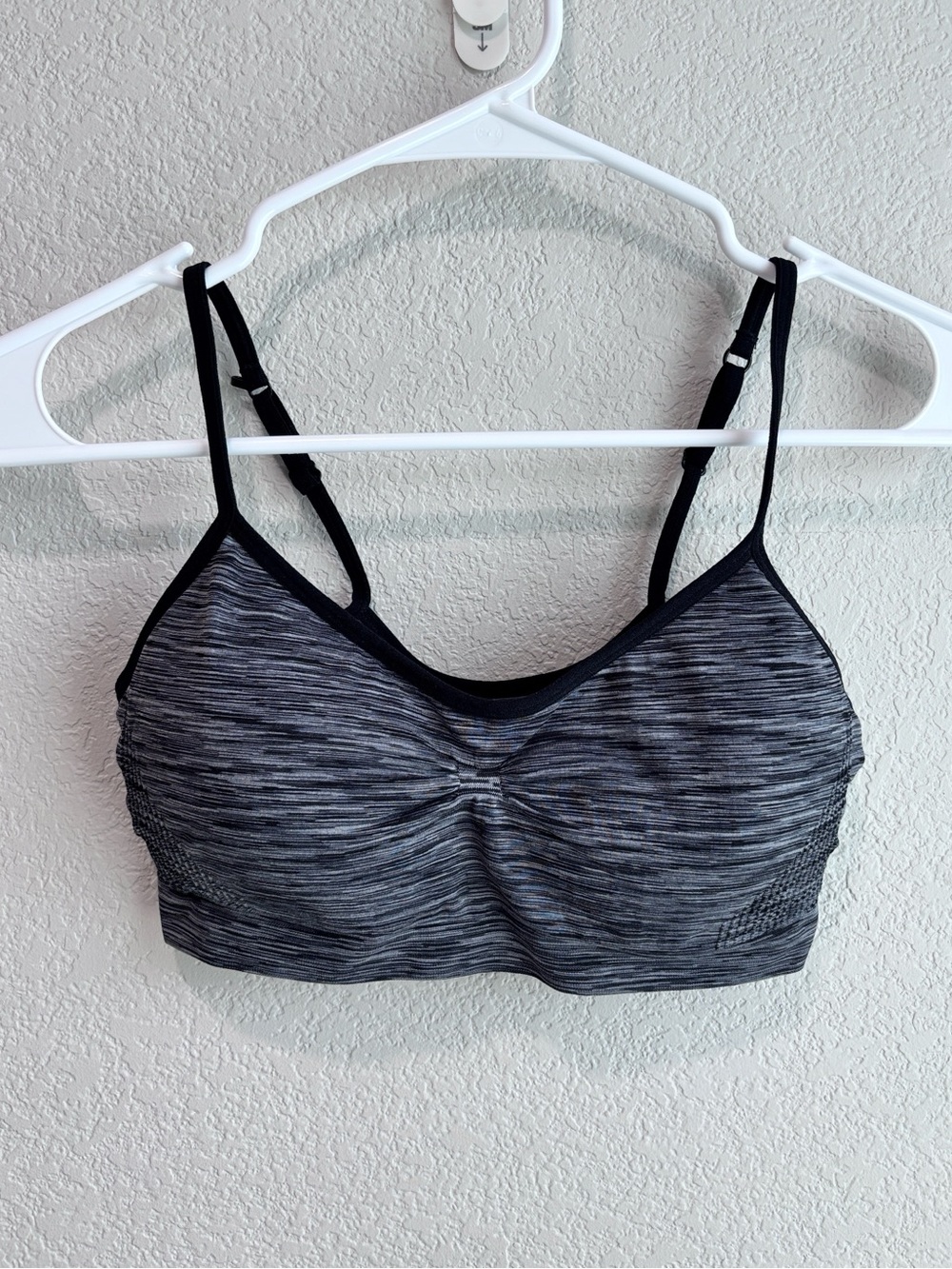 St Eve Wireless Sports Bra Gray Black Women’s Size Large / XL